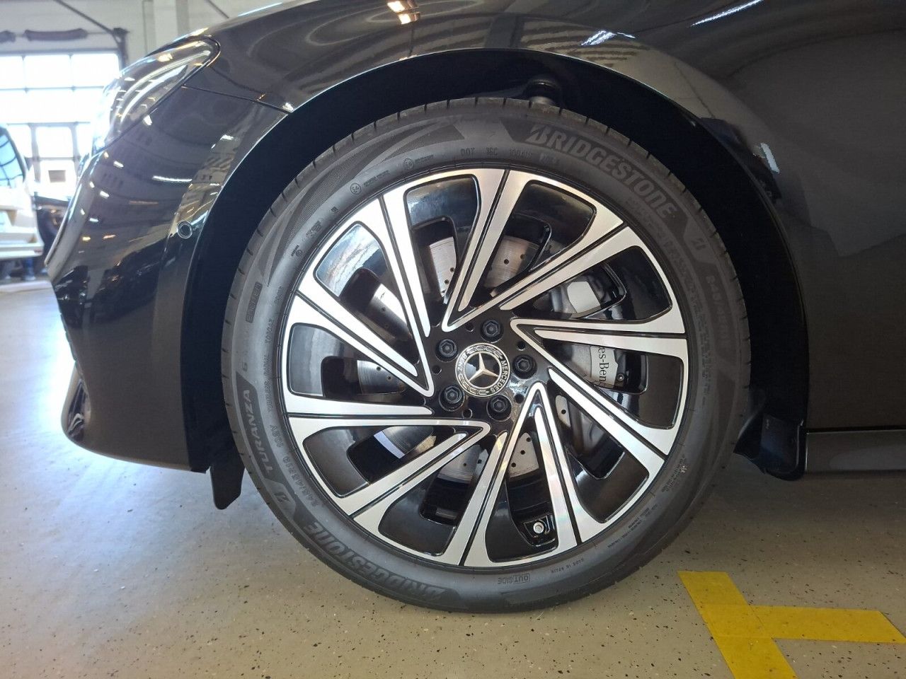Mercedes-Benz E-Klasse – Bild 9