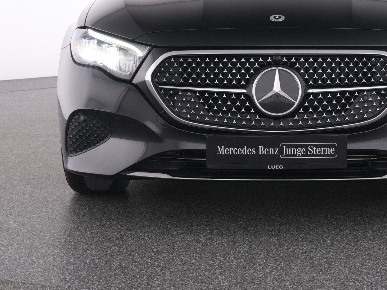 Mercedes-Benz E-Klasse – Bild 16