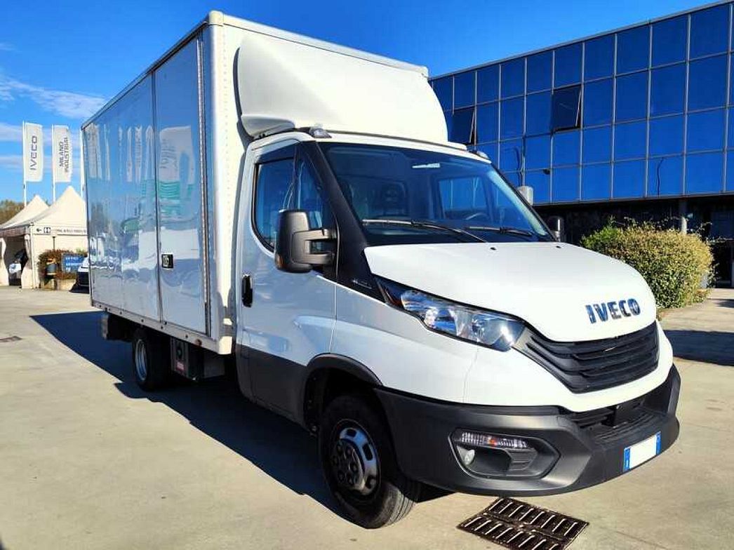IVECO | 35C14 FURGONE CON SPONDA