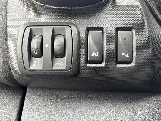 Vehicle image 12 / 14