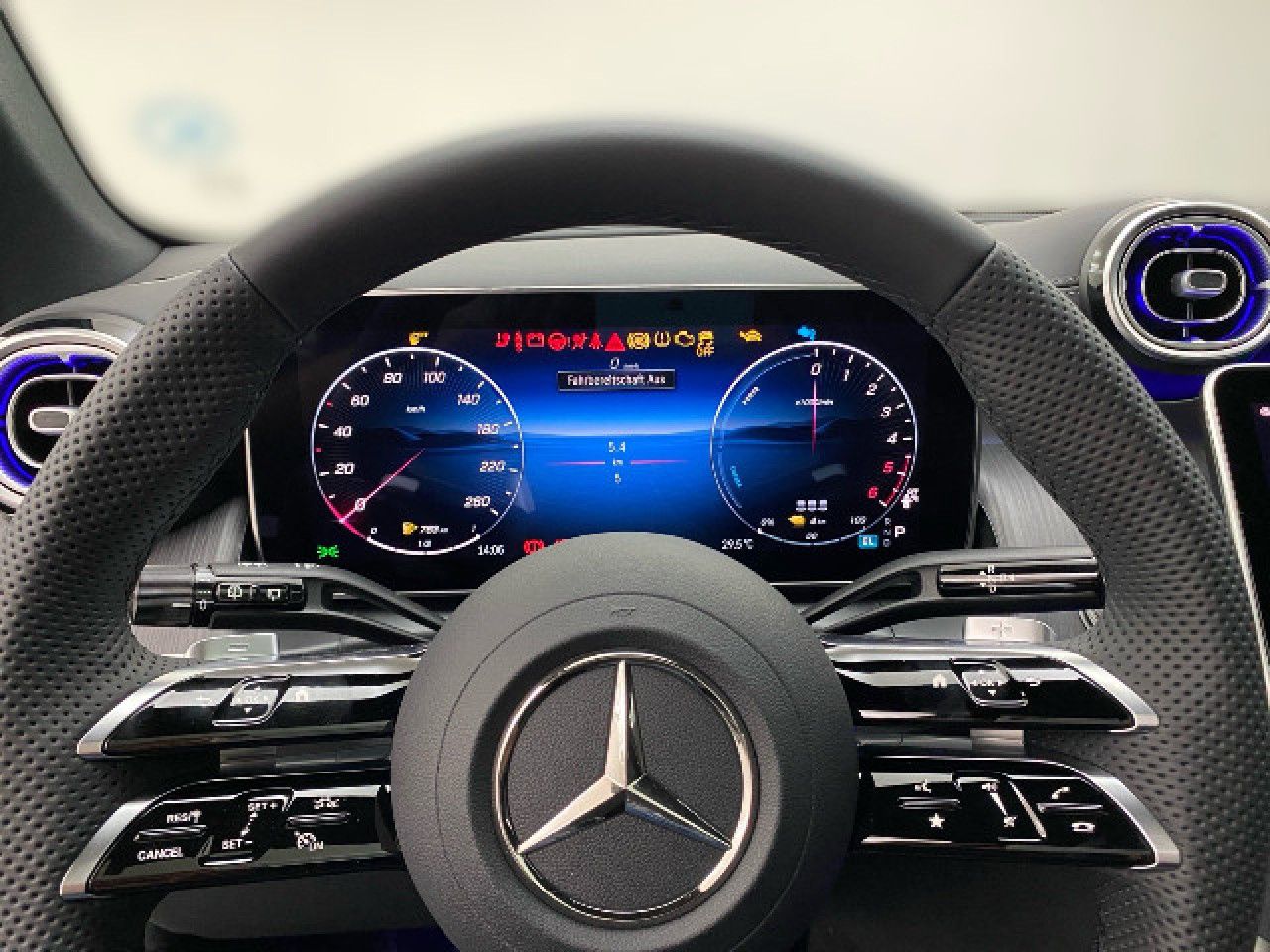 Mercedes-Benz GLC – Bild 8