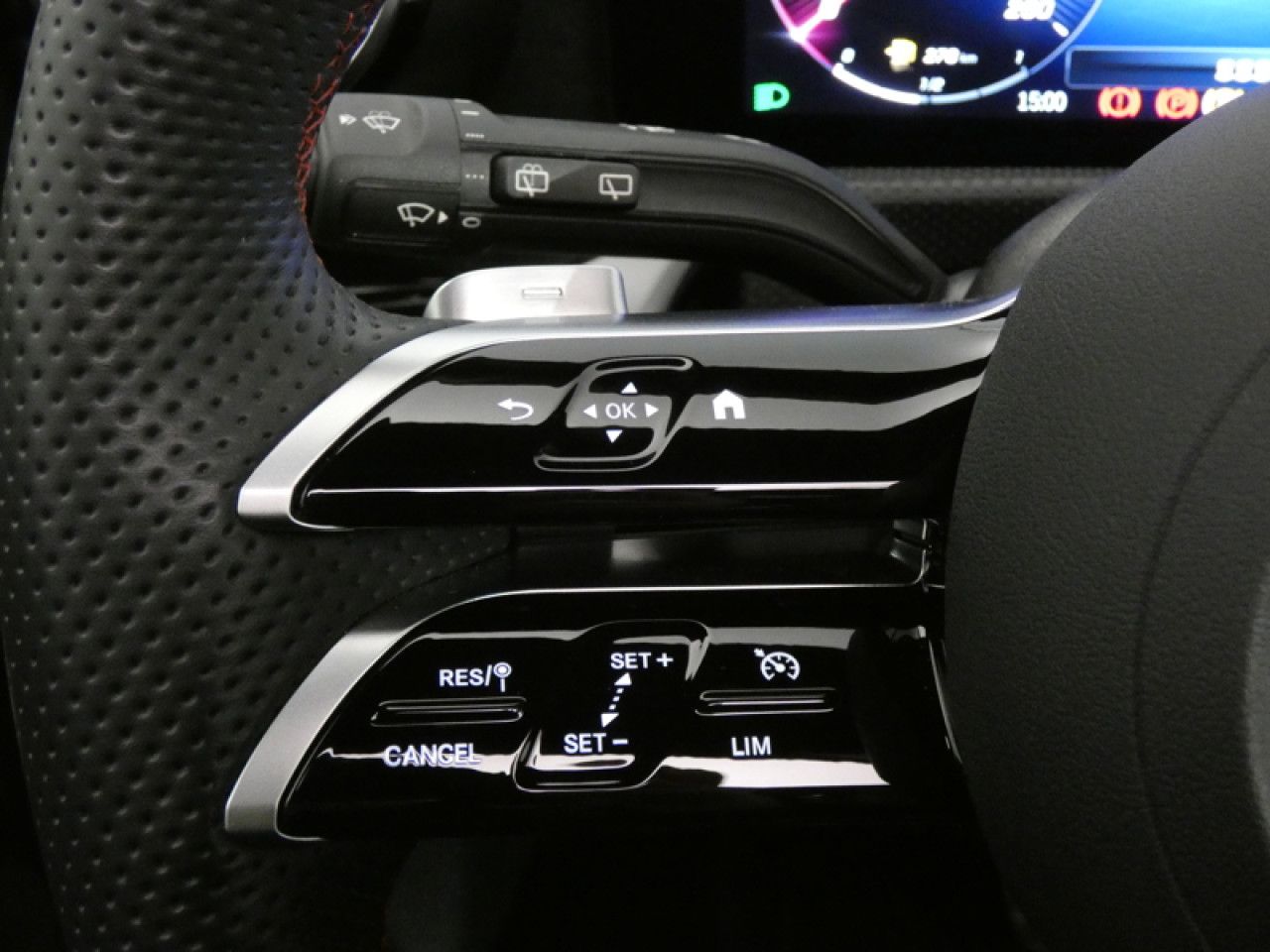 Photo du v&eacute;hicule 15 / 18