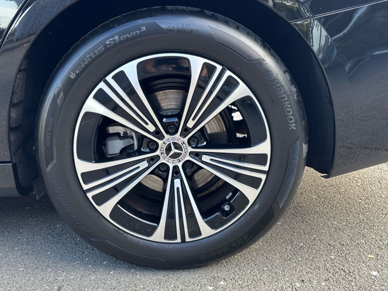Mercedes-Benz E-Klasse – Bild 8