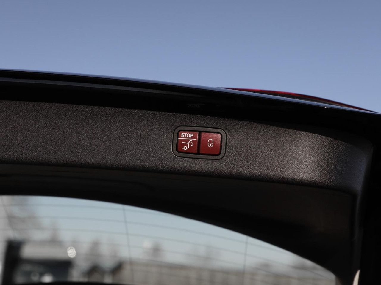 Mercedes-Benz E-Klasse – Bild 11