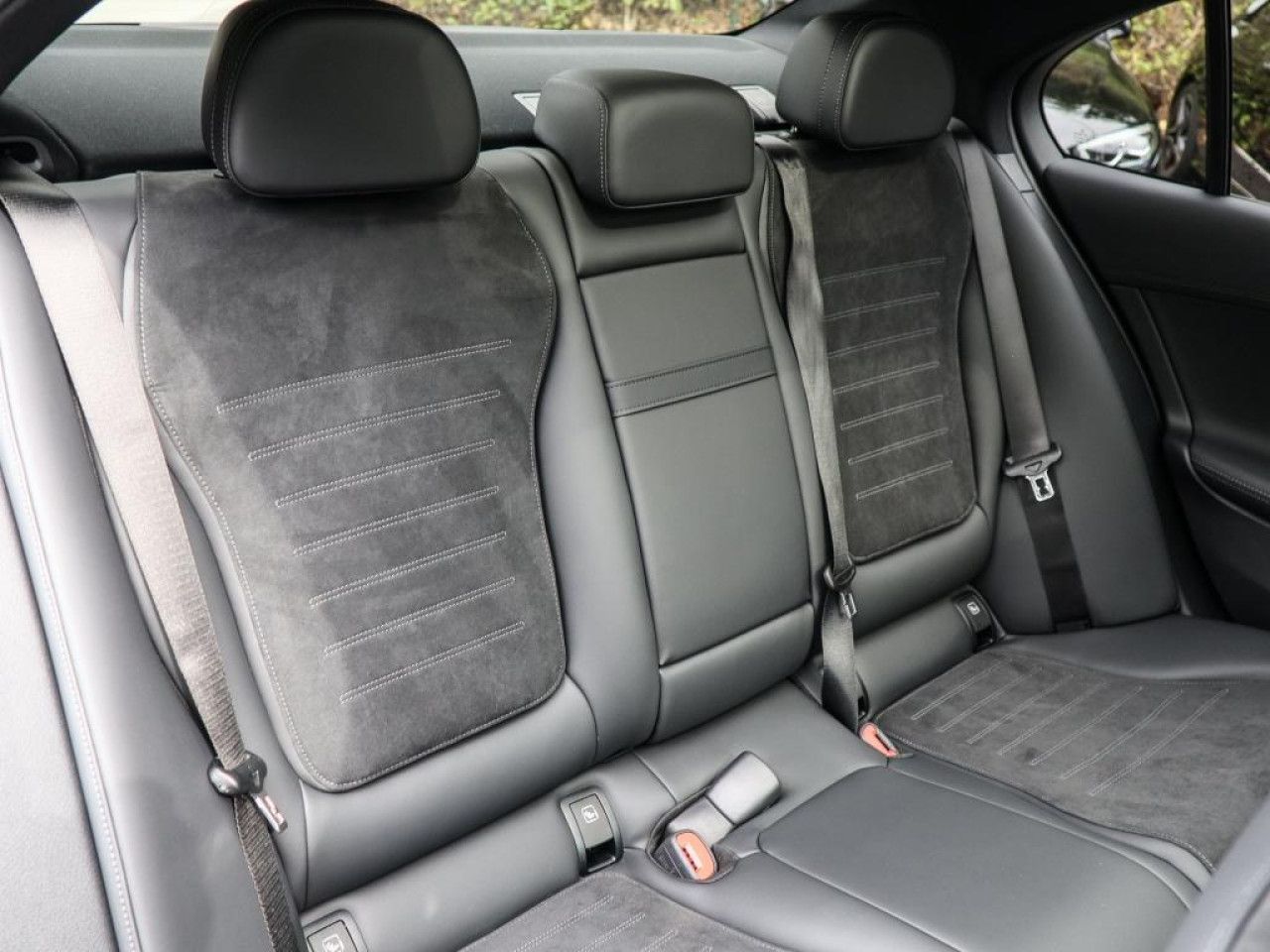 Mercedes-Benz C-Klasse – Bild 4