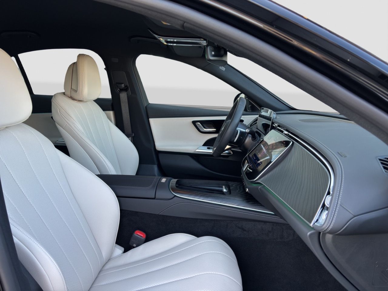 Mercedes-Benz E-Klasse – Bild 15