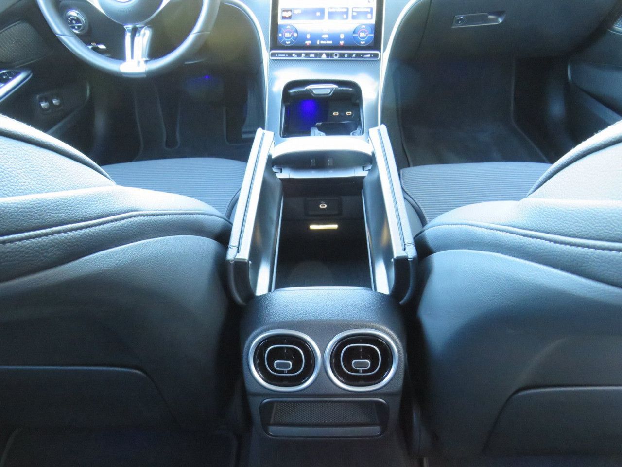 Mercedes-Benz C-Klasse – Bild 25