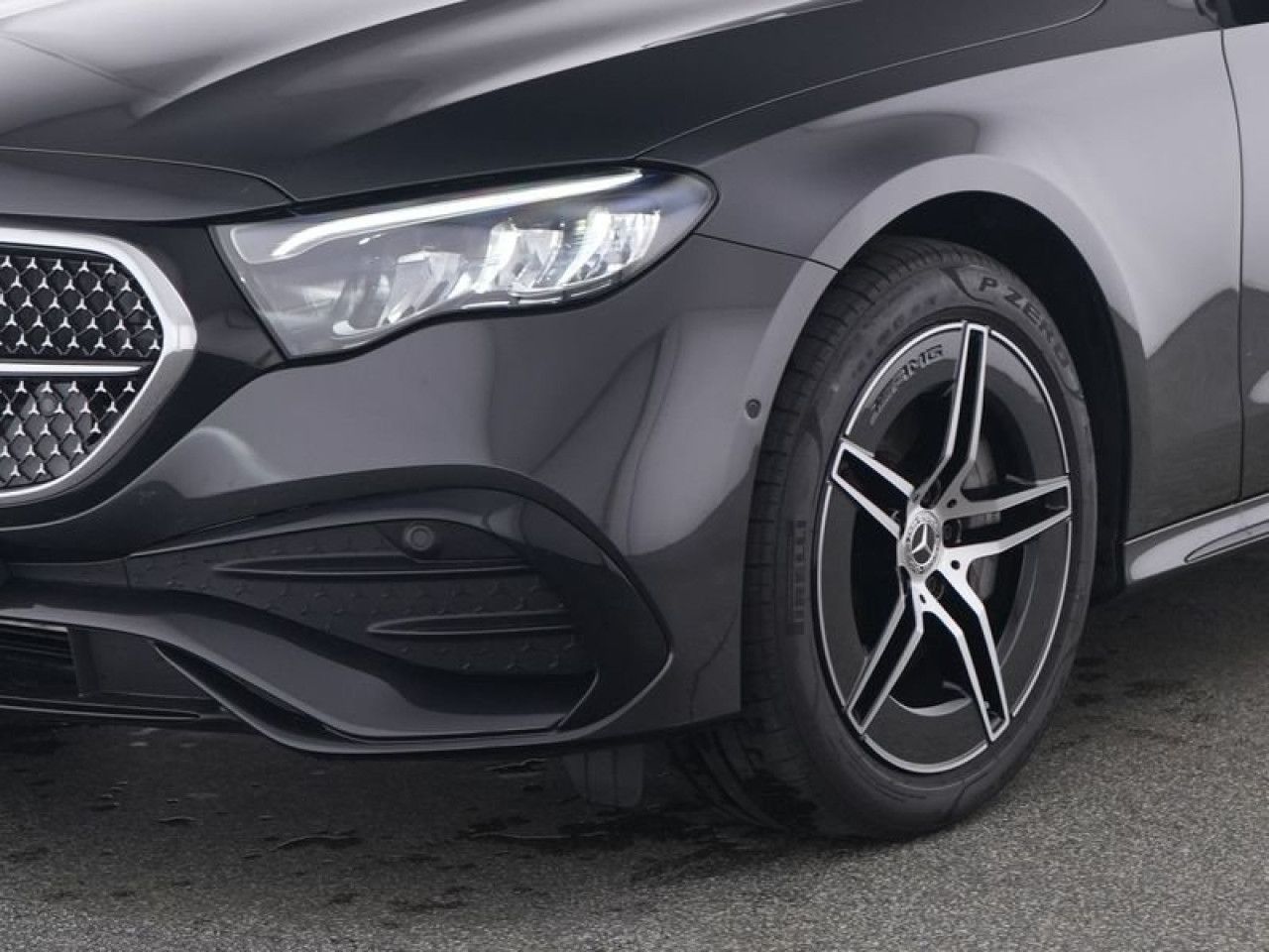 Mercedes-Benz E-Klasse – Bild 12