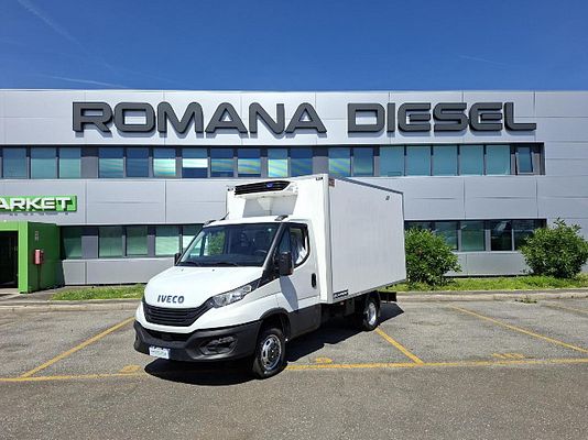 Vehicle image 3 / 7