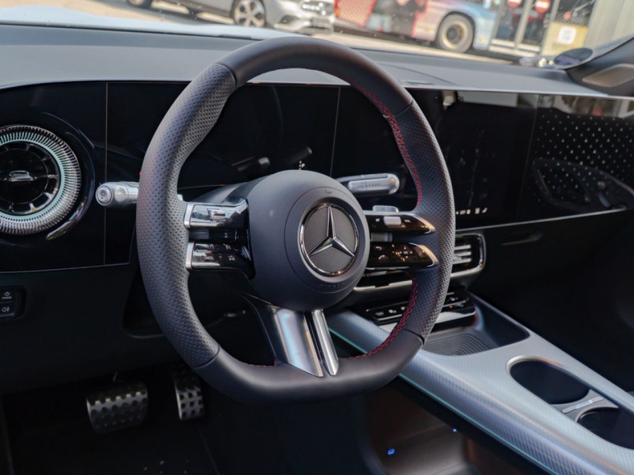 Mercedes-Benz GLB – Bild 11