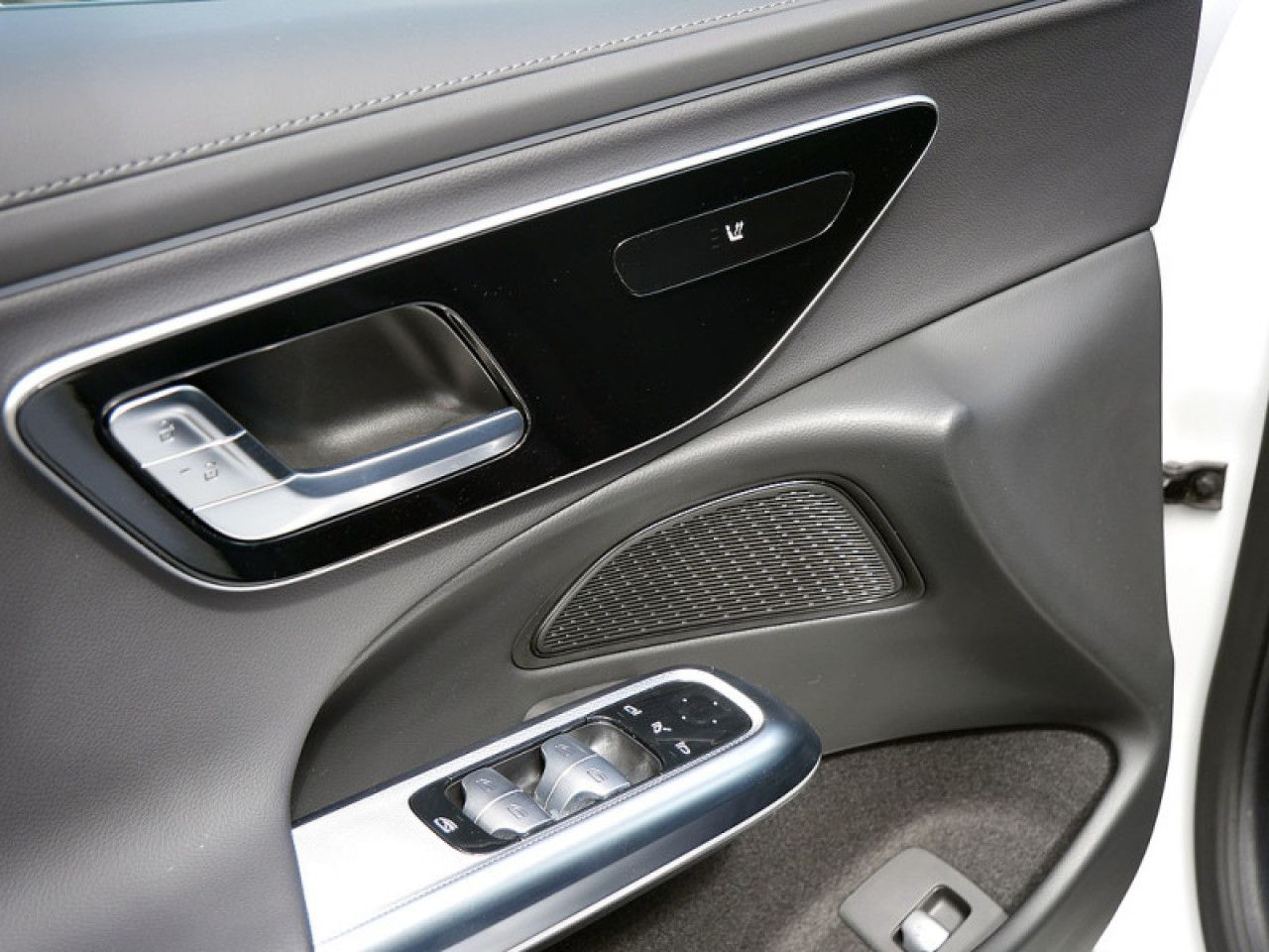 Mercedes-Benz E-Klasse – Bild 11