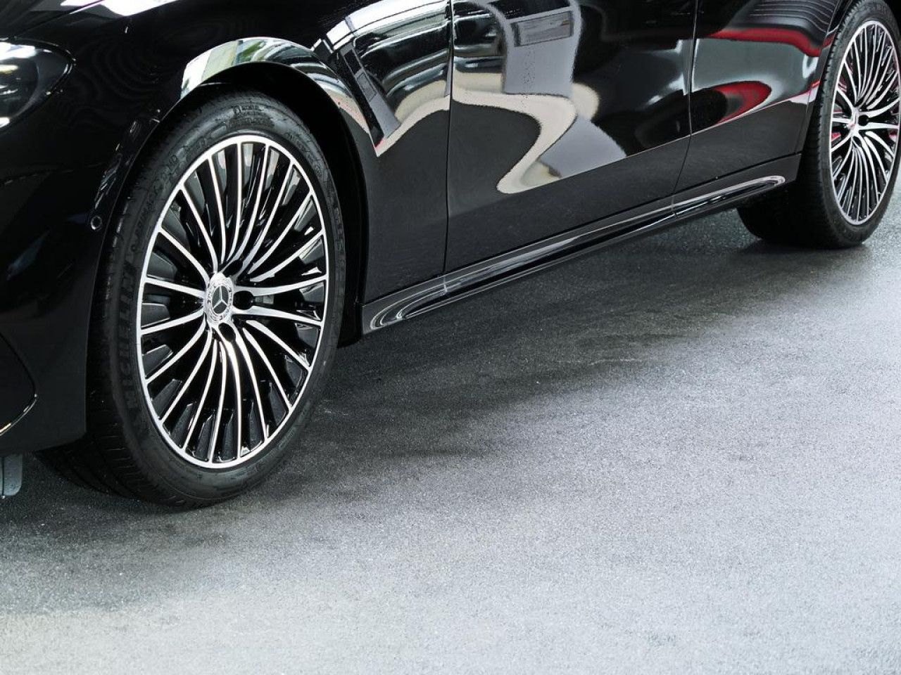 Mercedes-Benz E-Klasse – Bild 2