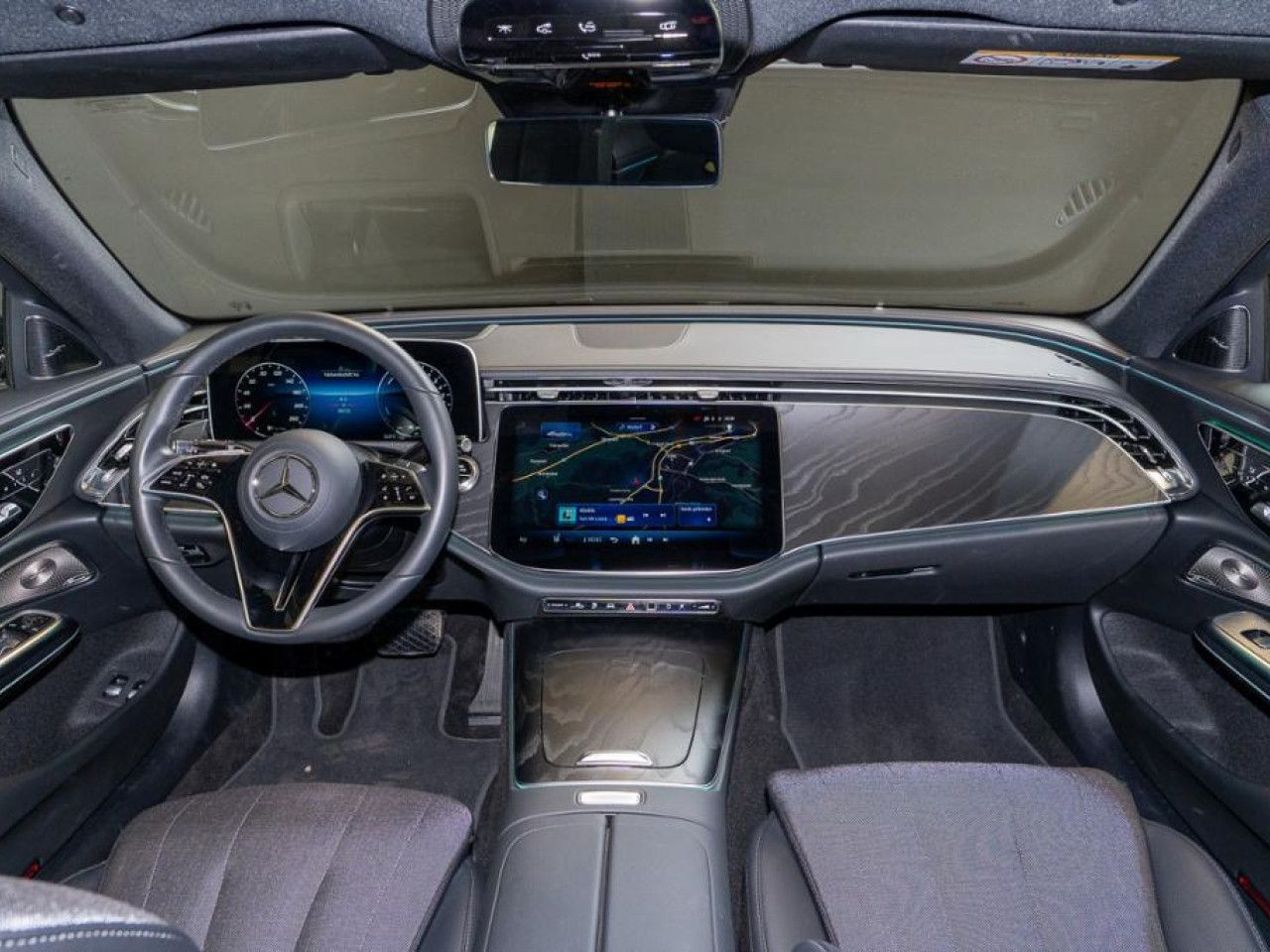 Mercedes-Benz E-Klasse – Bild 6
