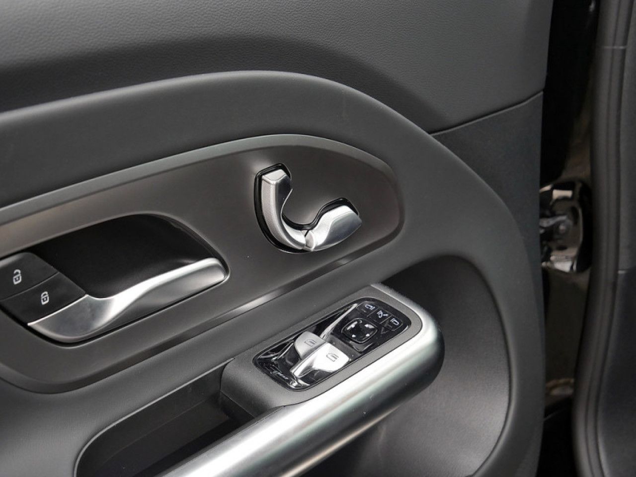 Mercedes-Benz GLB – Bild 16