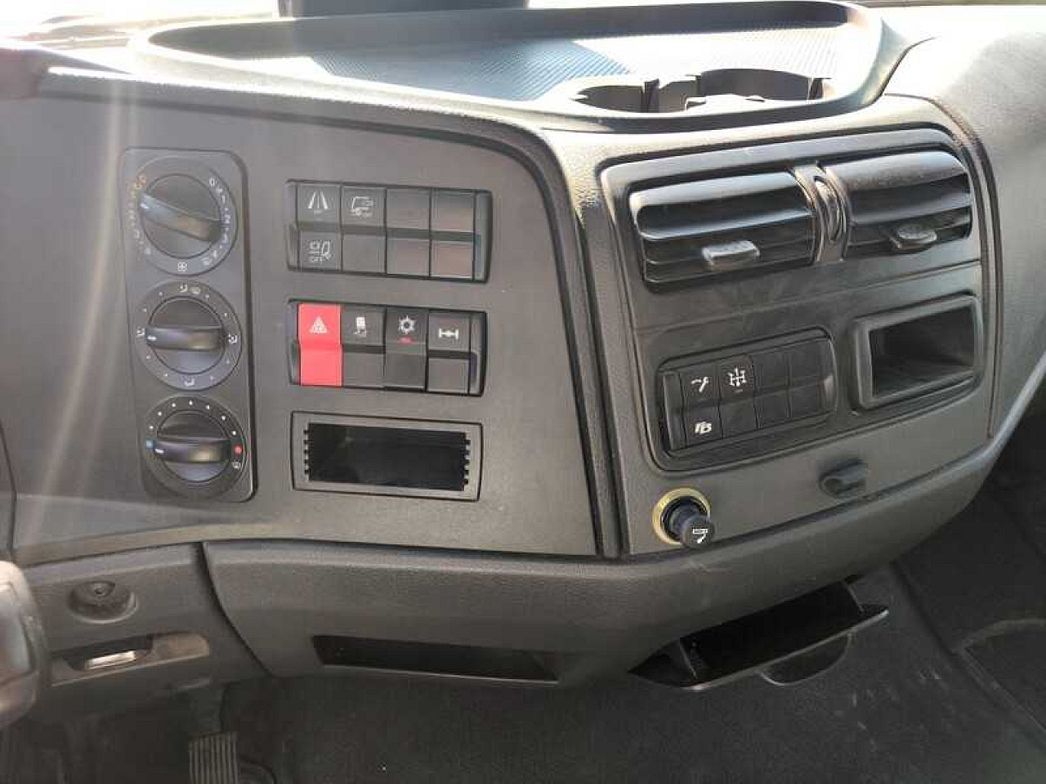 Mercedes-Benz | ATEGO 12 18 BOX + SPONDA