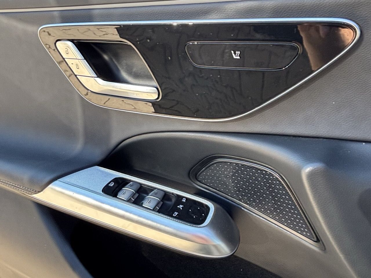 Mercedes-Benz E-Klasse – Bild 14