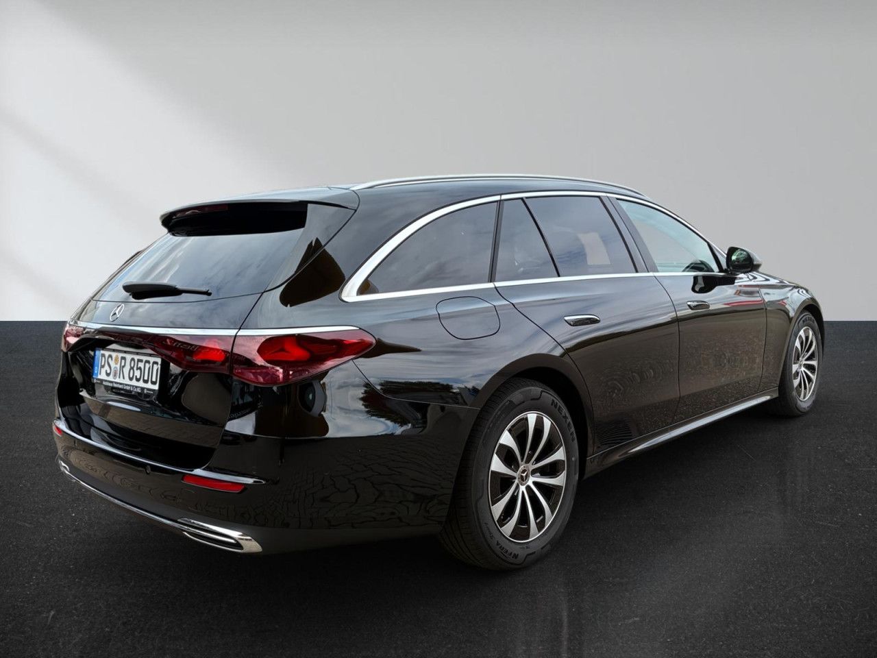 Mercedes-Benz E-Klasse – Bild 8