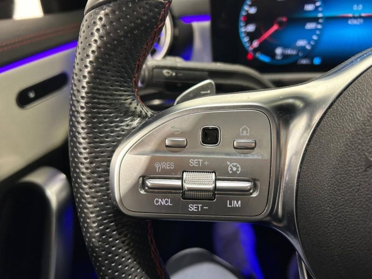 Photo du v&eacute;hicule 9 / 18