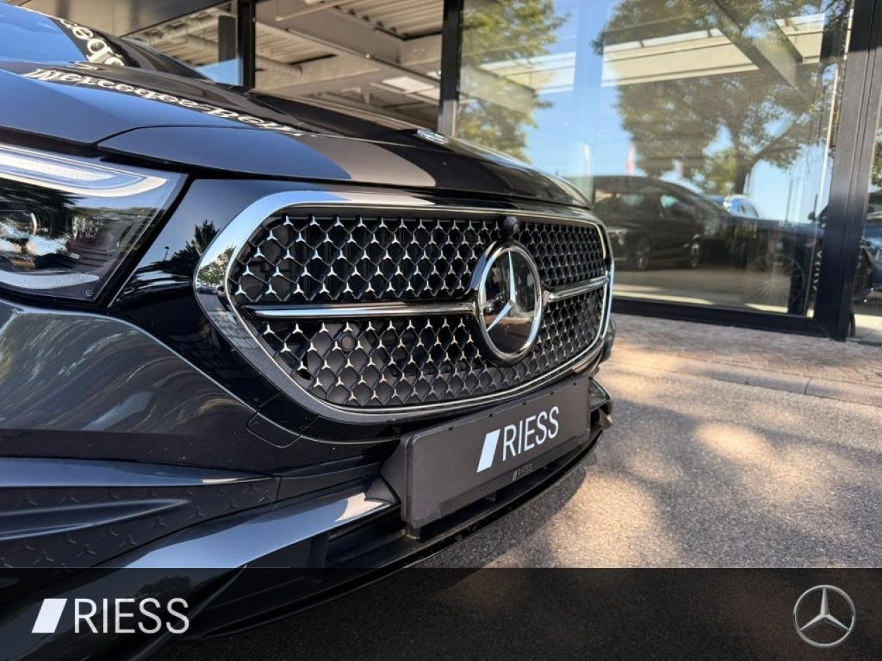 Mercedes-Benz E-Klasse – Bild 18