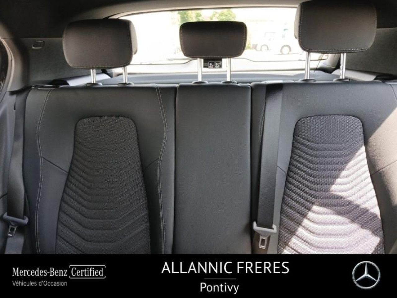 Photo du v&eacute;hicule 17 / 18