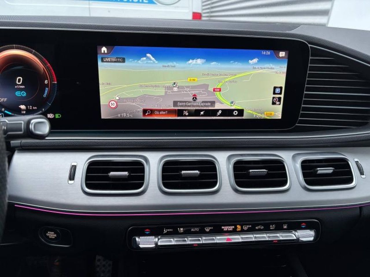 Photo du v&eacute;hicule 16 / 16