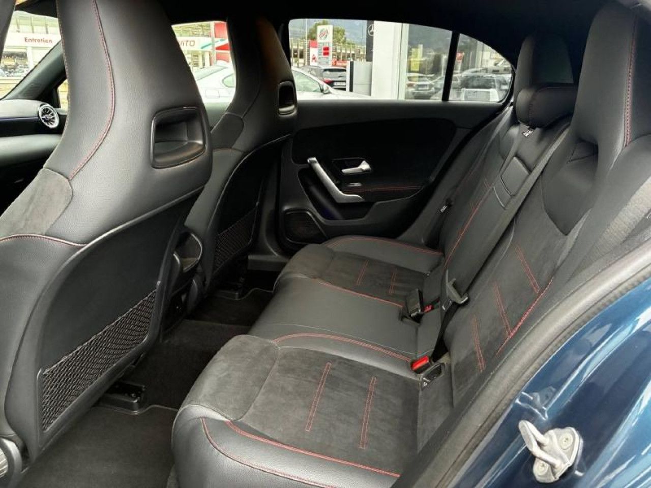 Photo du v&eacute;hicule 7 / 8