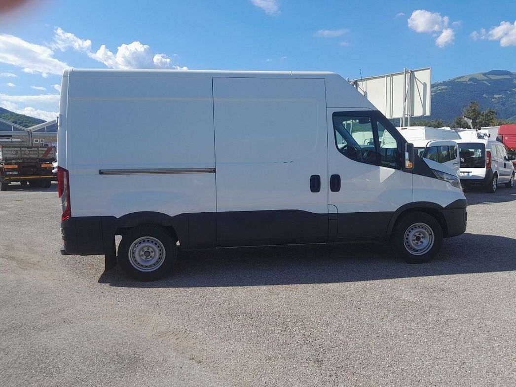 IVECO | IVECO 35S15V--FURGONE-3520 L
