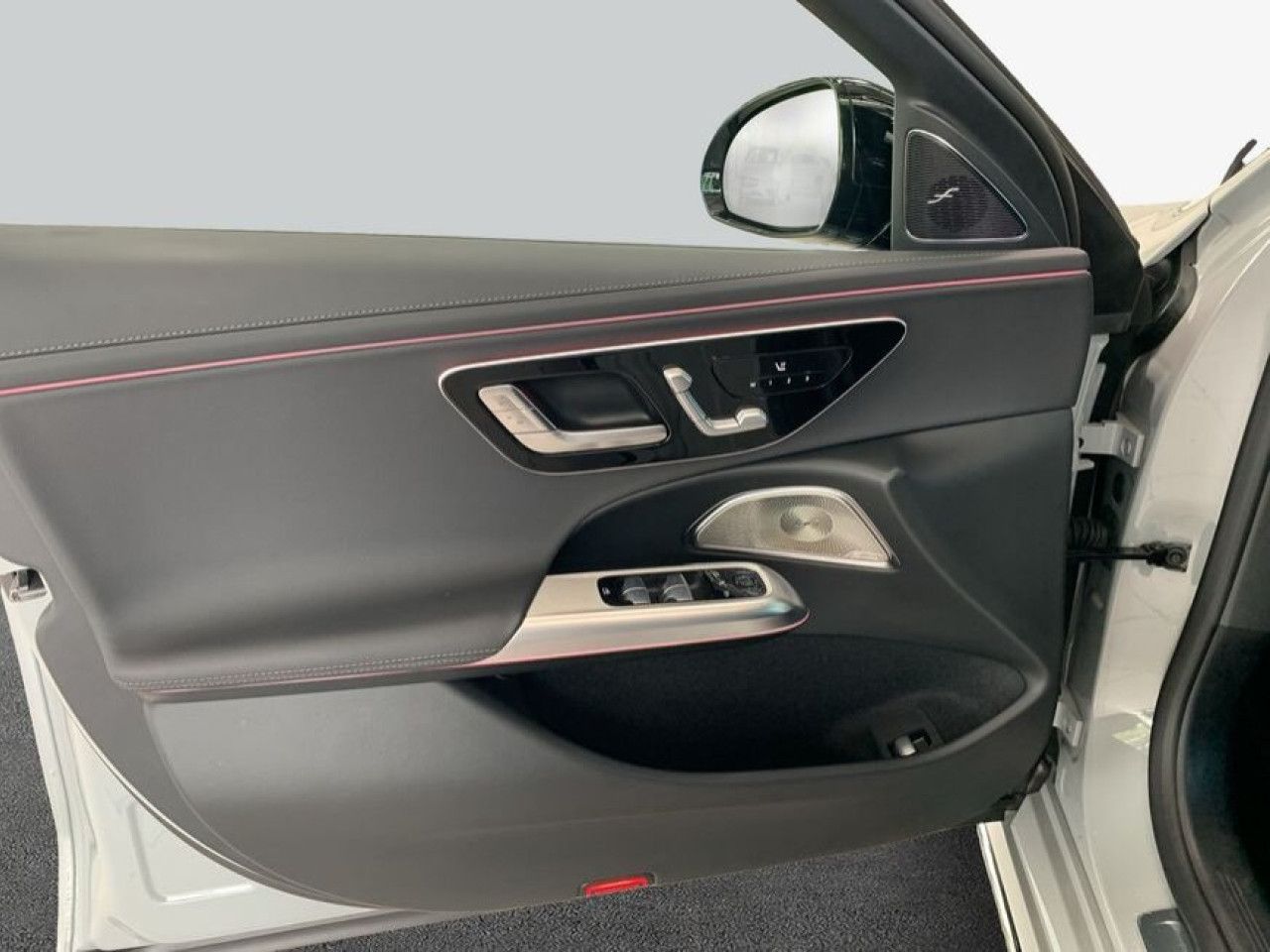 Mercedes-Benz E-Klasse – Bild 19