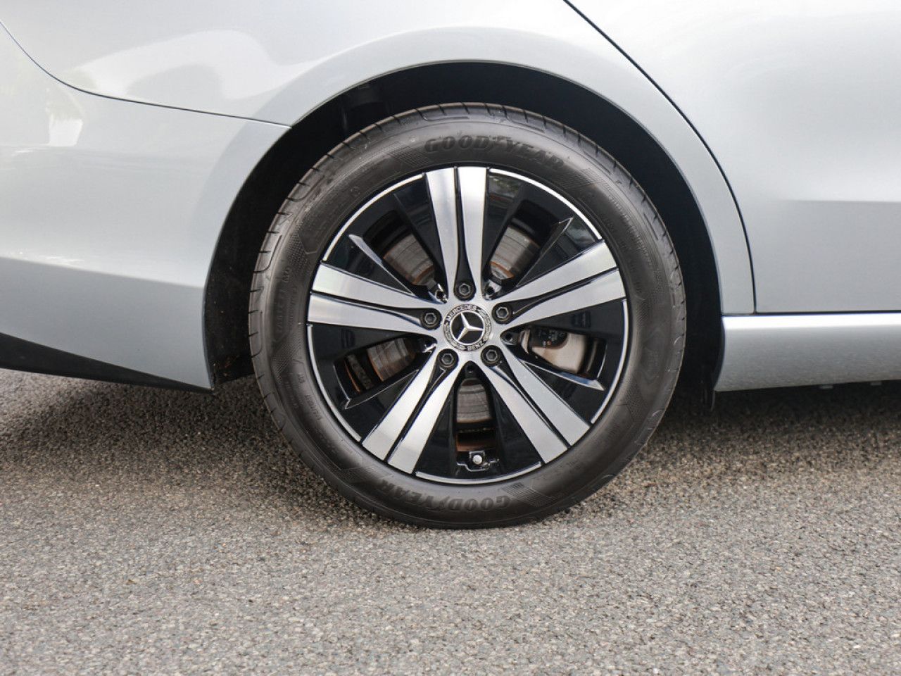 Mercedes-Benz C-Klasse – Bild 8