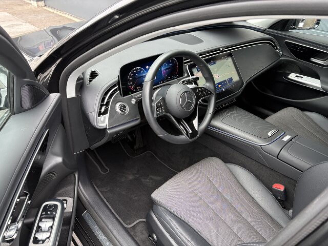 Mercedes-Benz E-Klasse – Bild 12