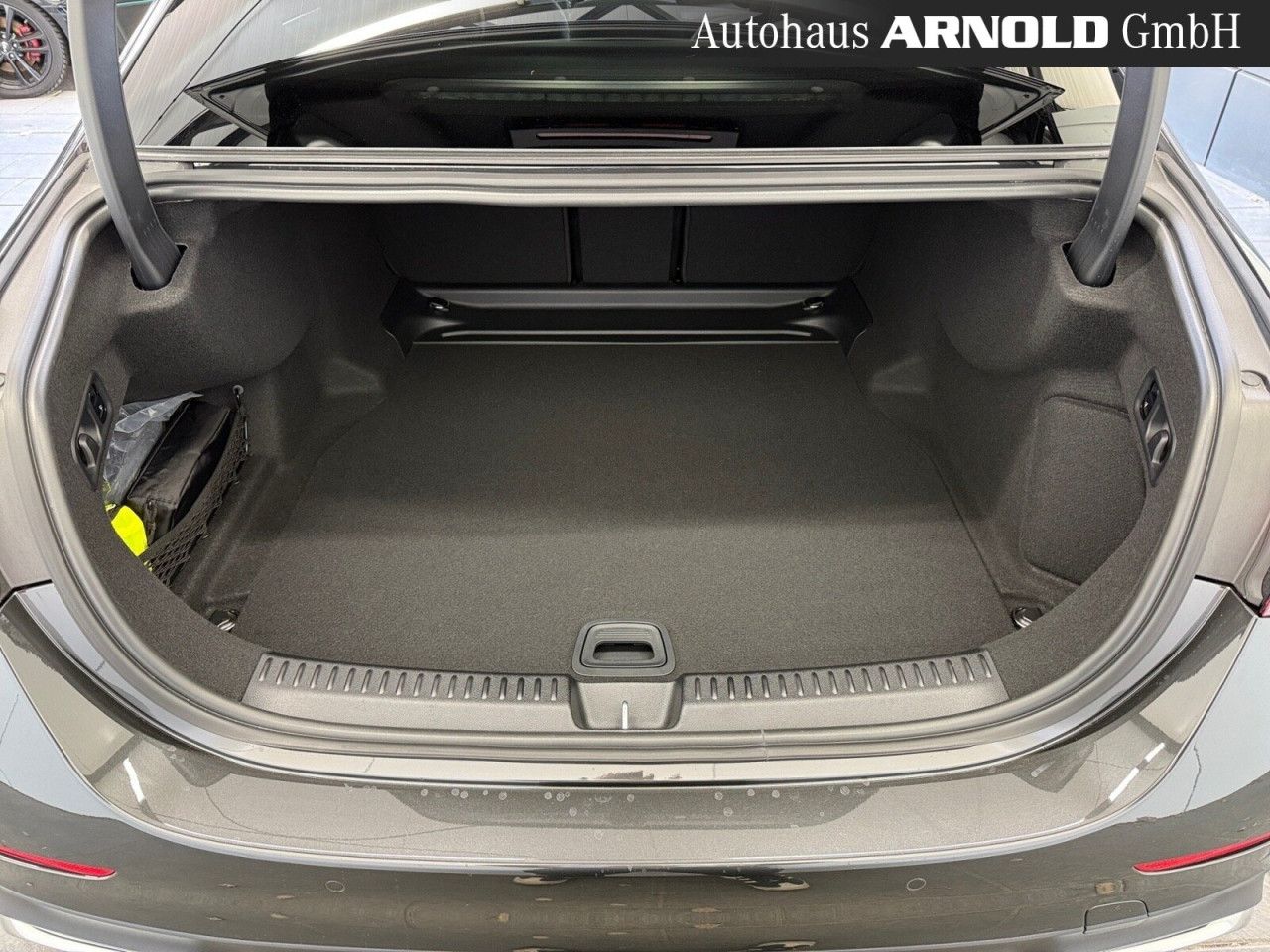Mercedes-Benz E-Klasse – Bild 15