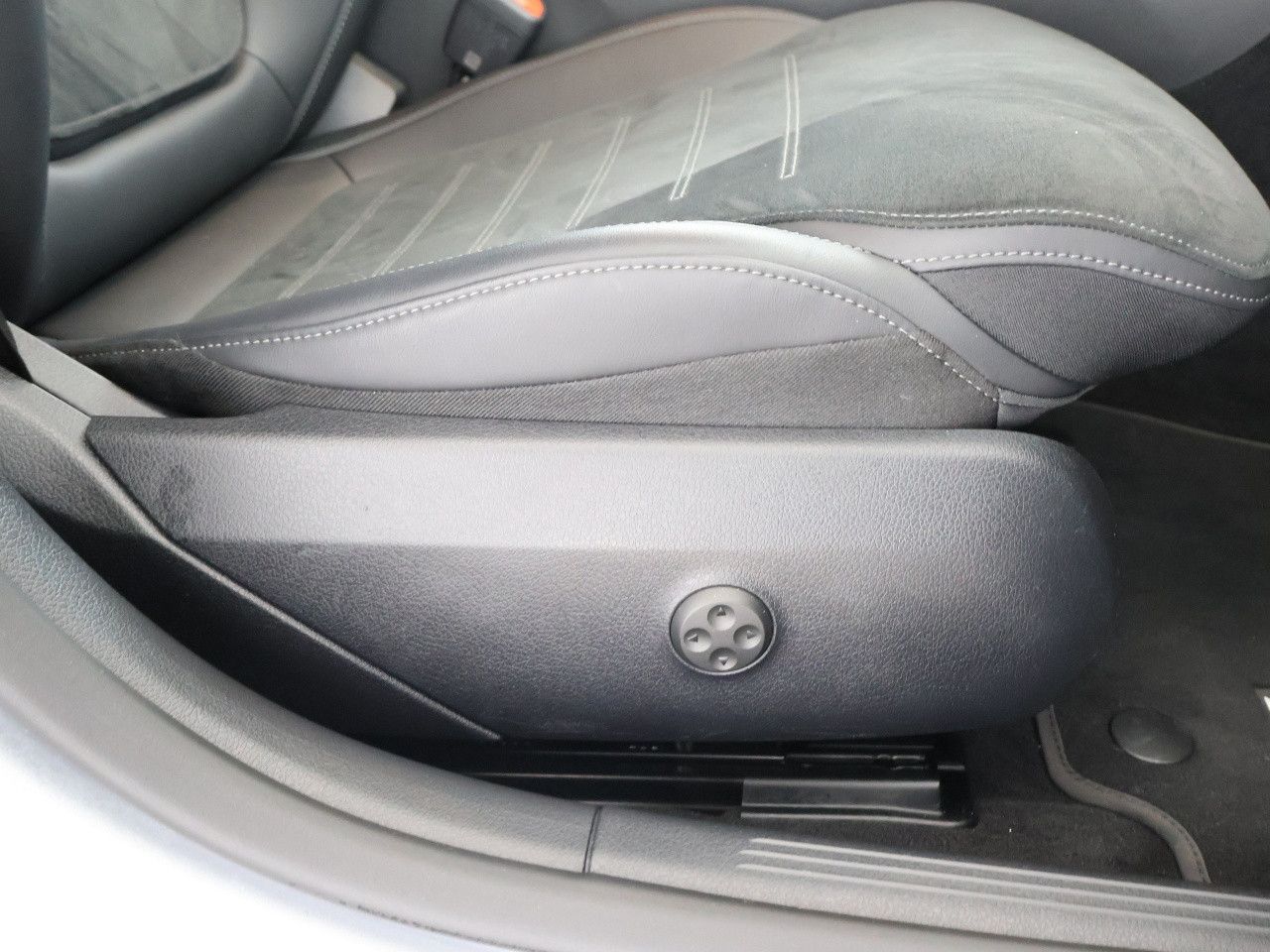 Mercedes-Benz C-Klasse – Bild 17