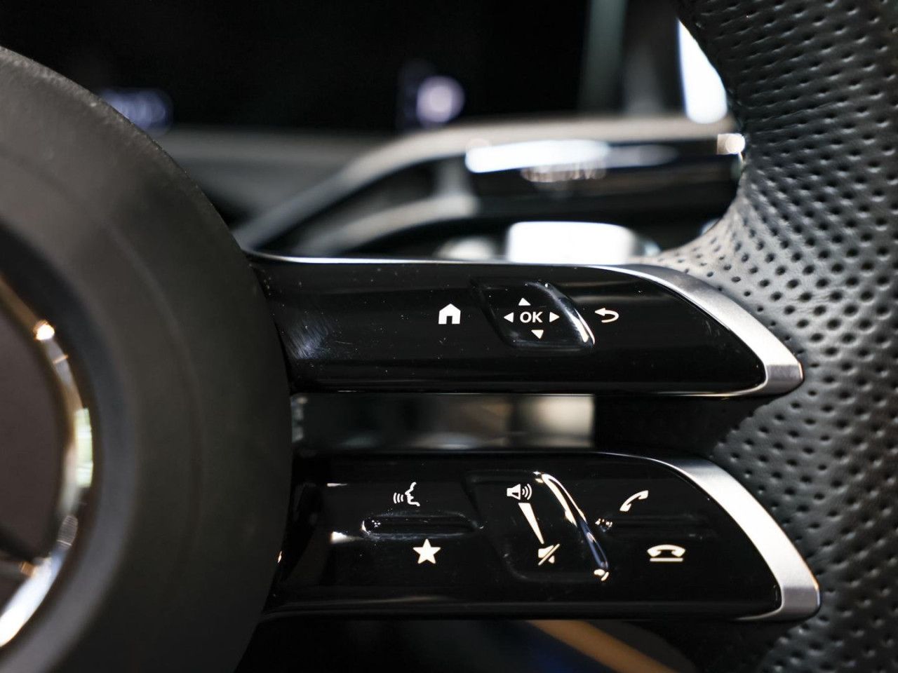 Mercedes-Benz E-Klasse – Bild 13