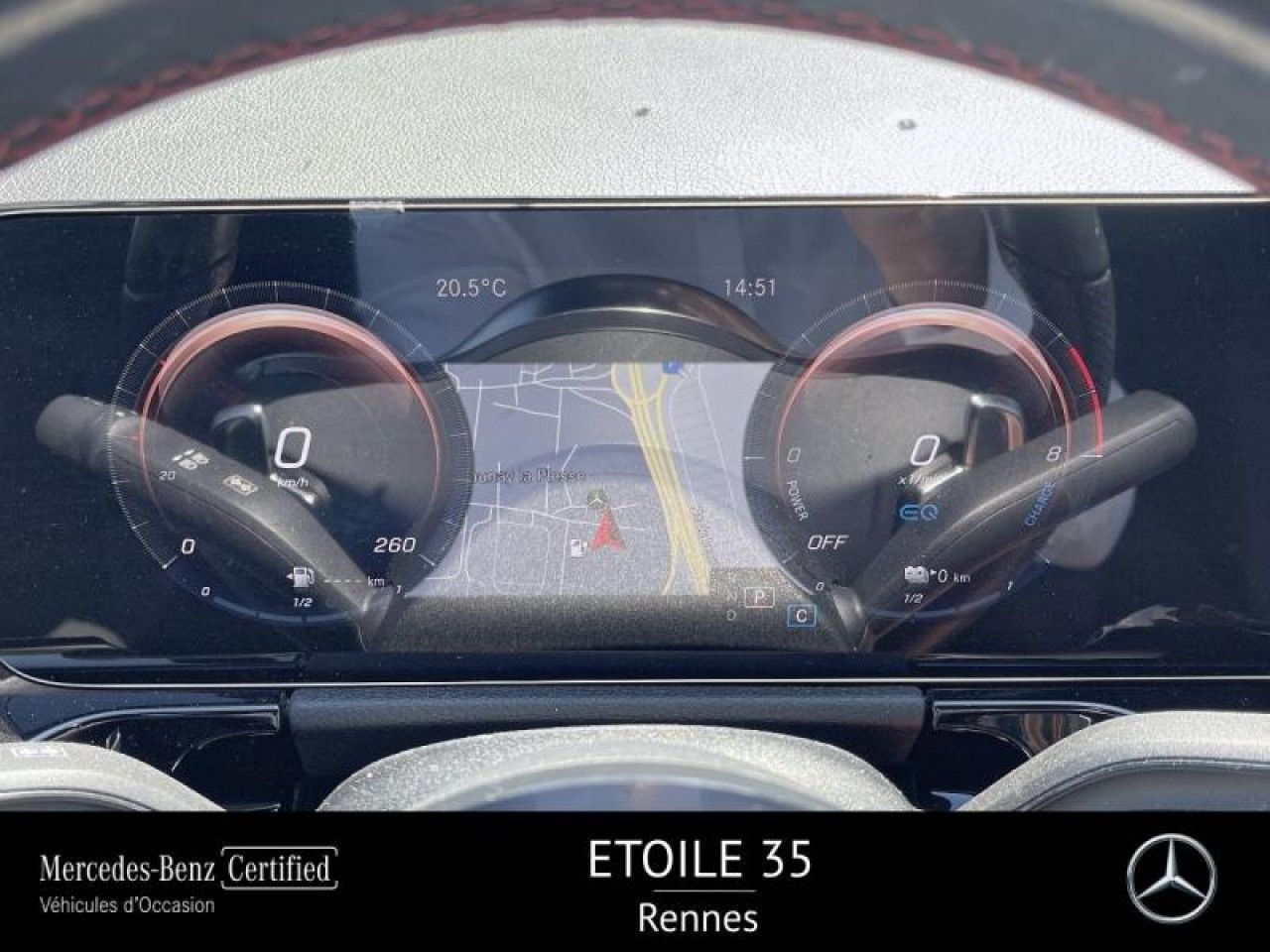 Photo du v&eacute;hicule 15 / 18