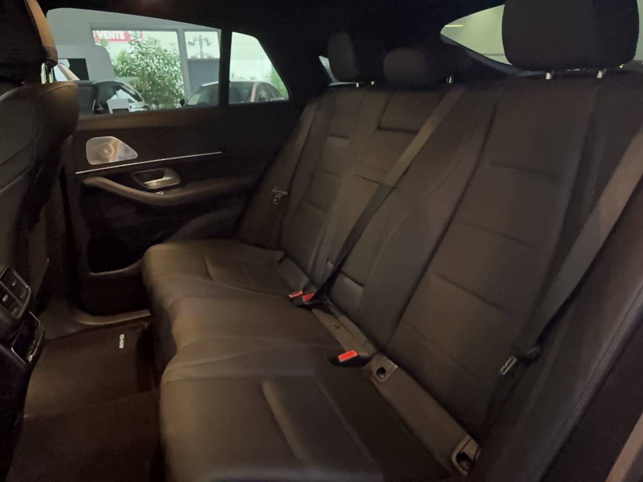 Photo du v&eacute;hicule 8 / 18