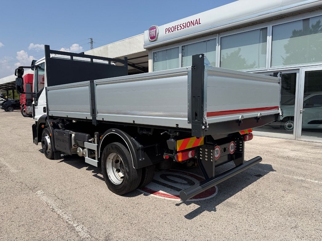 IVECO | IVECO EUROCARGO 120E250P RIBALTABILE TRILATERALE