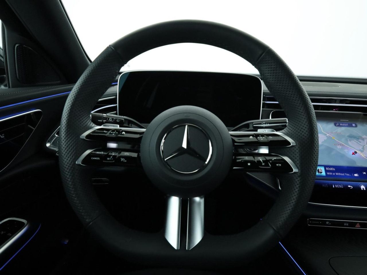 Mercedes-Benz E-Klasse – Bild 11