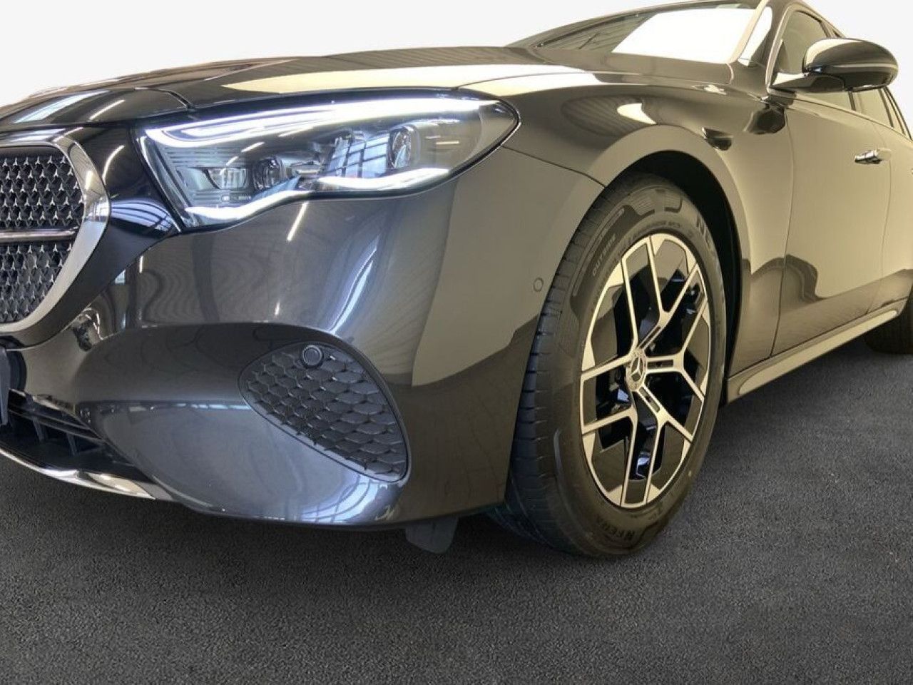 Mercedes-Benz E-Klasse – Bild 6