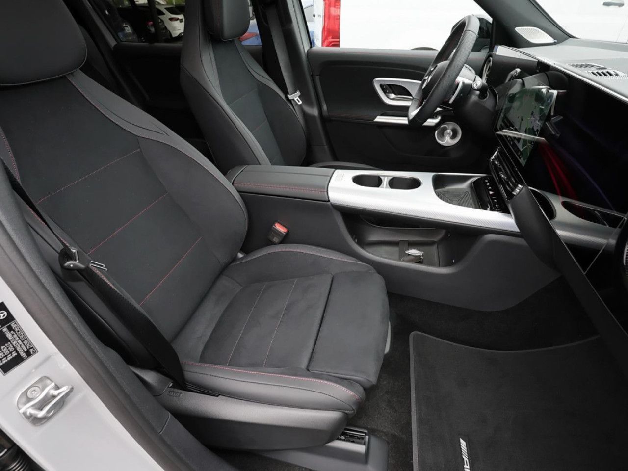 Mercedes-Benz GLB – Bild 4