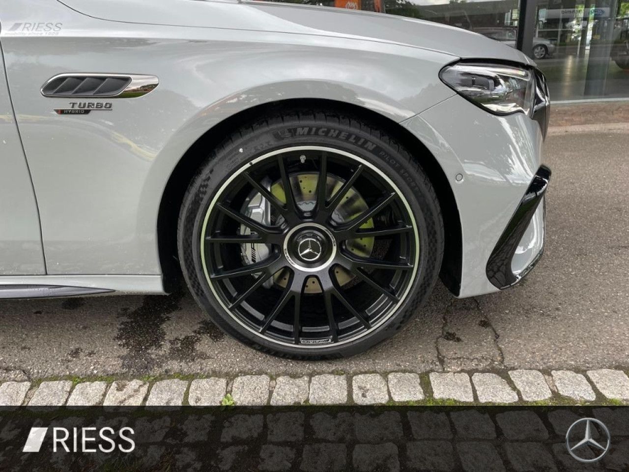 Mercedes-Benz E-Klasse – Bild 8