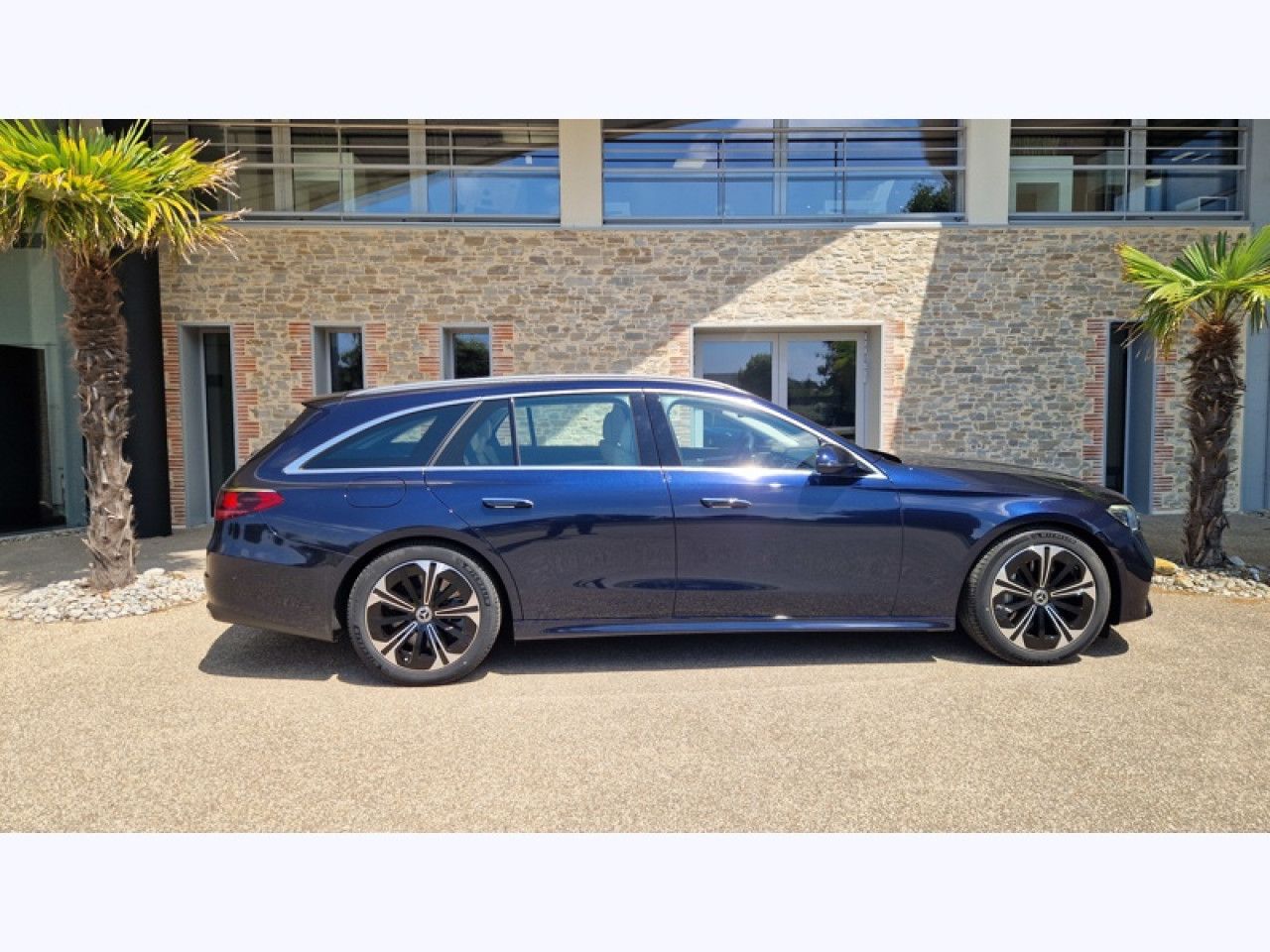 Photo du v&eacute;hicule 3 / 18