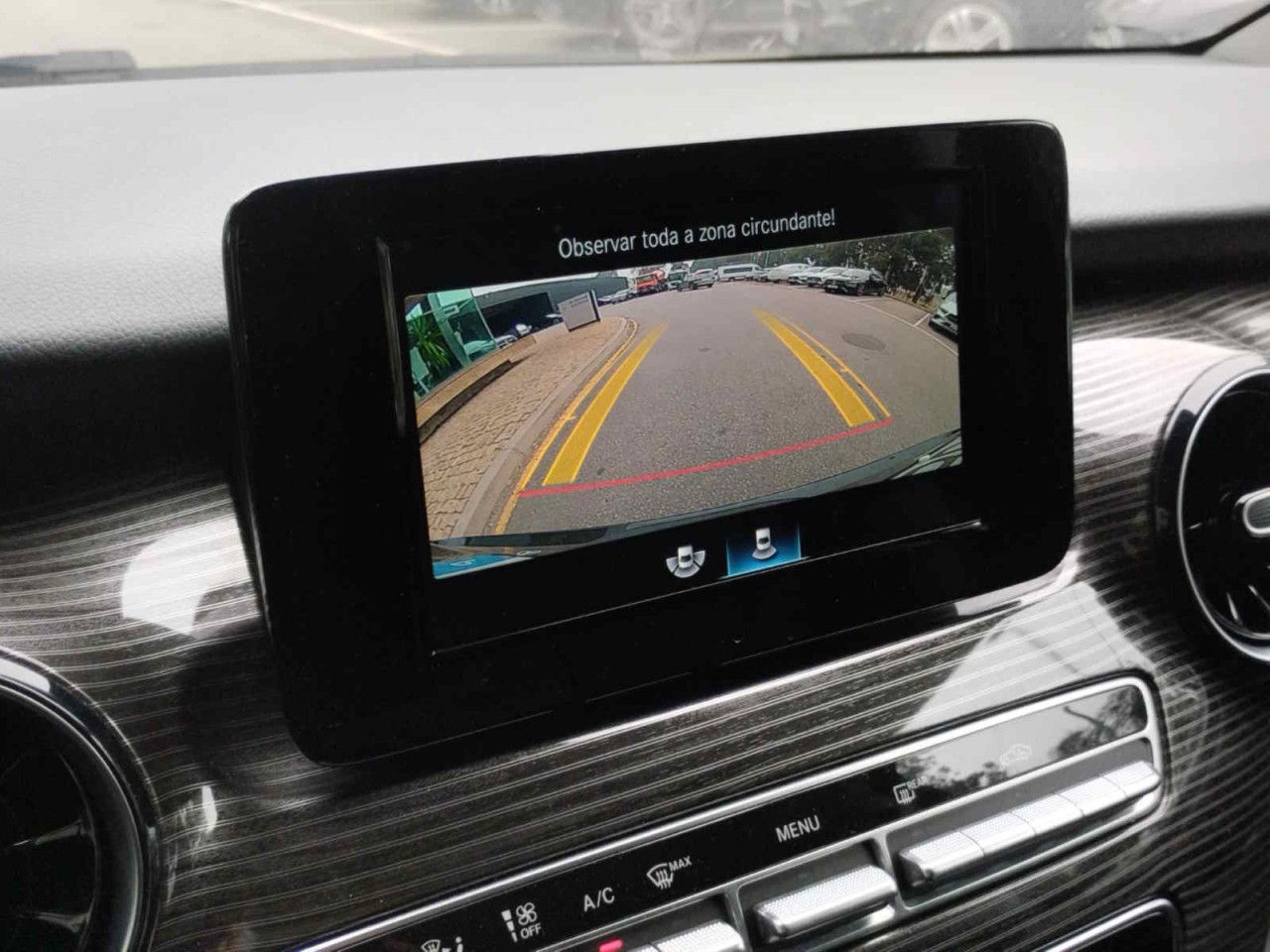 Imagem do veículo 12 / 14