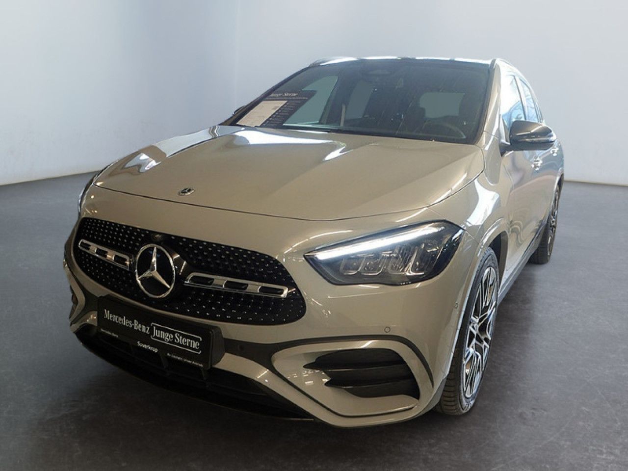 Mercedes-Benz GLA – Bild 2