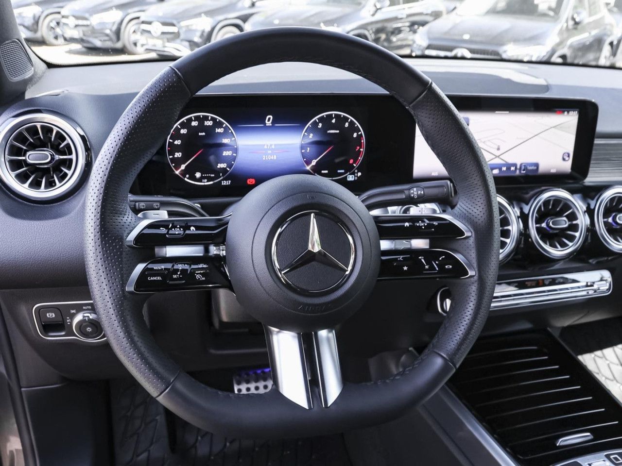 Mercedes-Benz GLB – Bild 12