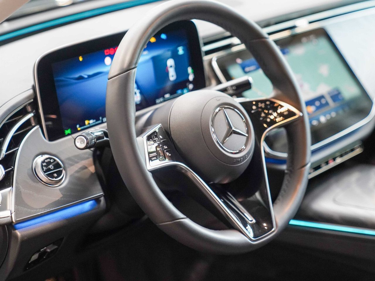 Mercedes-Benz E-Klasse – Bild 16