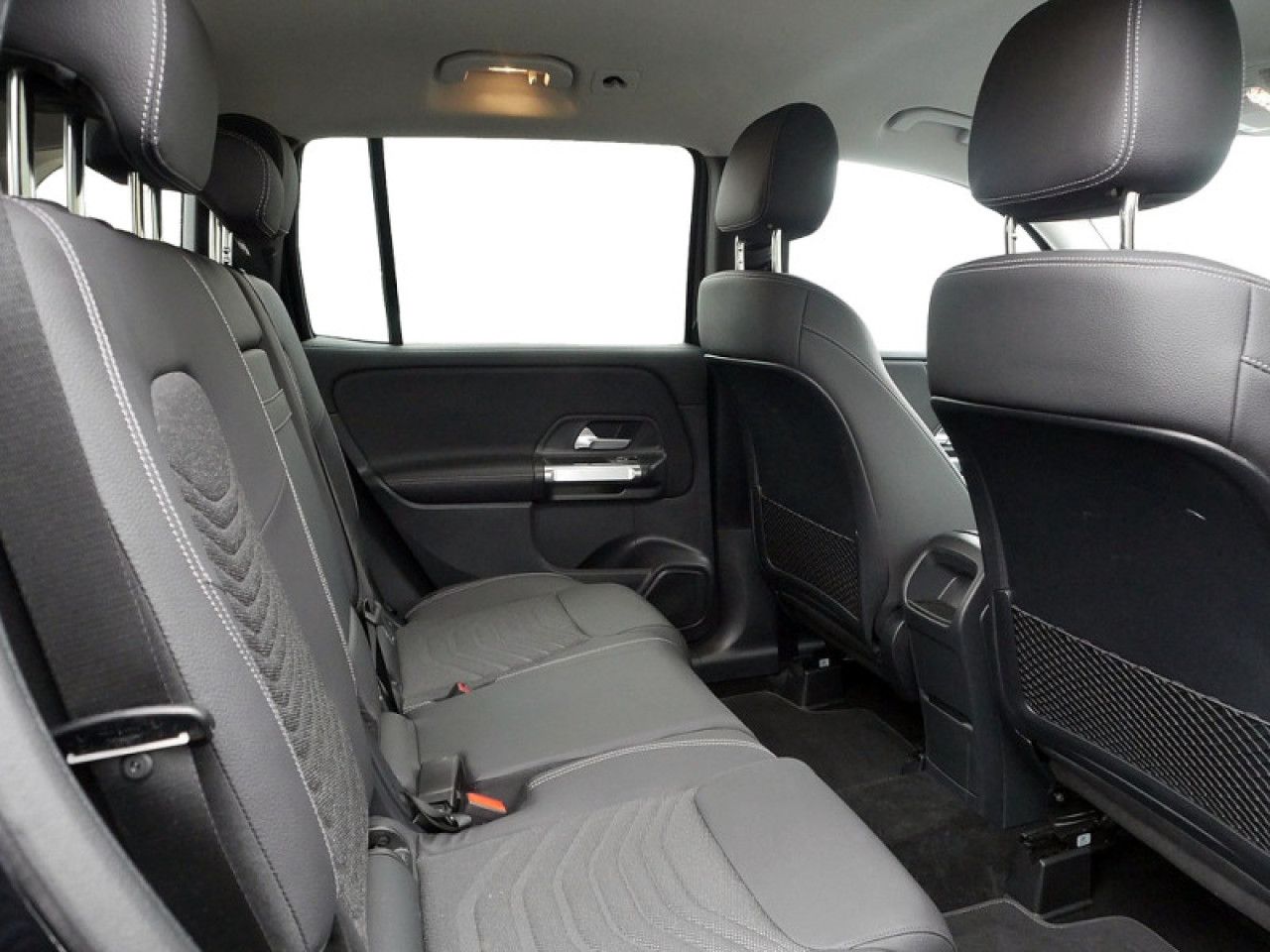 Mercedes-Benz GLB – Bild 6