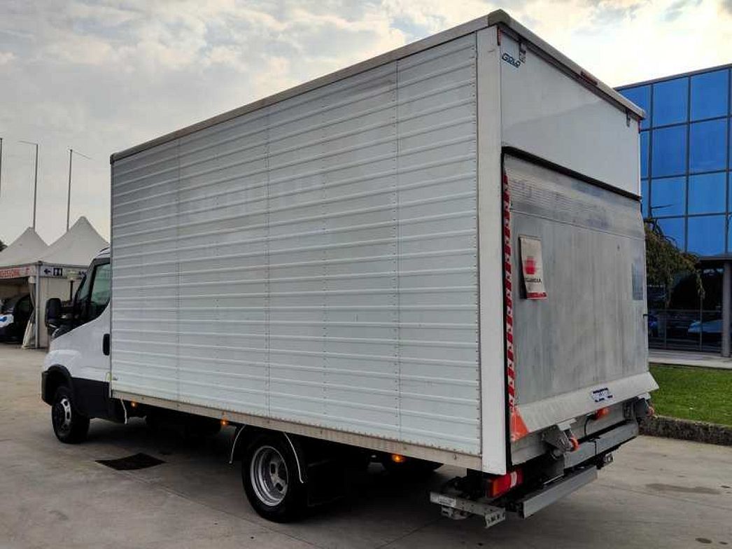 IVECO | 35C14 FURGONE CON SPONDA