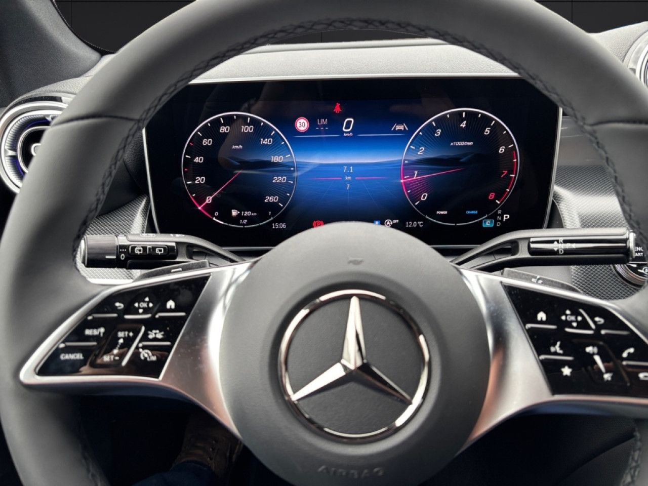 Mercedes-Benz GLC – Bild 7