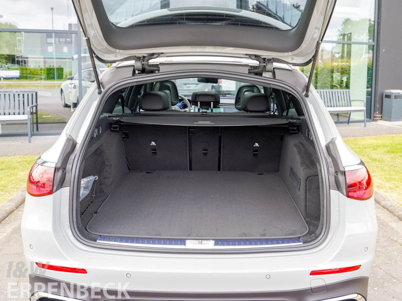 Mercedes-Benz E-Klasse – Bild 9