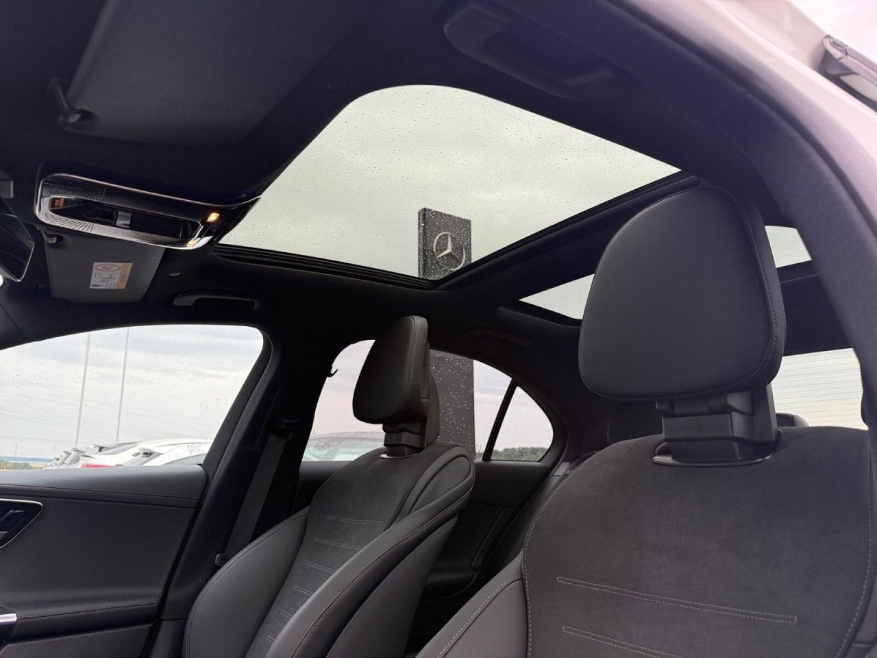 Mercedes-Benz C-Klasse – Bild 18